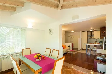 Dubrovnik Two-Bedroom Apartment with Private Terrace