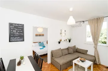 Dubrovnik One-Bedroom Apartment for 4