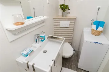 Dubrovnik One-Bedroom Apartment for 4