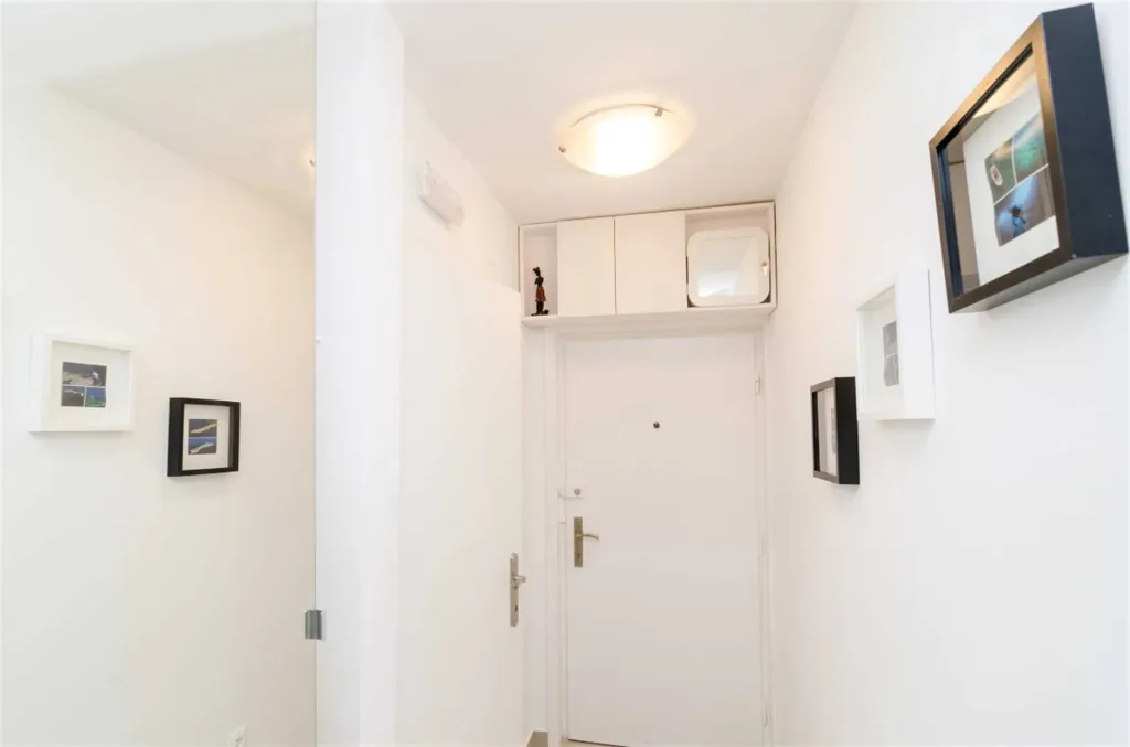 Dubrovnik One-Bedroom Apartment for 4
