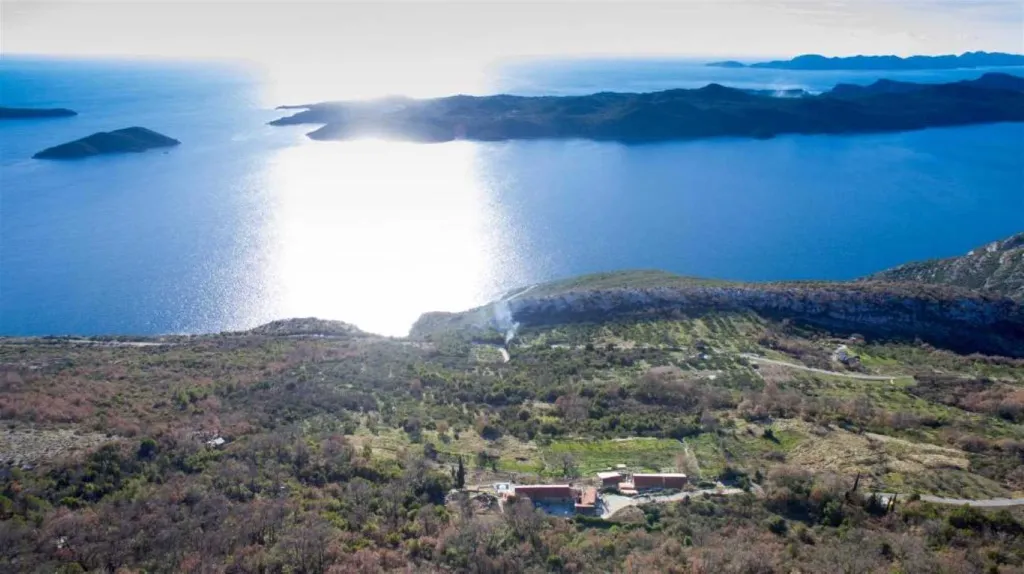 3-Bedroom Apartment in Zaton, Croatia (Up to 6)