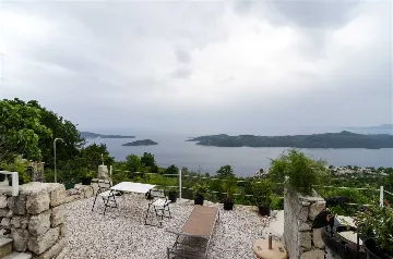 3-Bedroom Apartment in Zaton, Croatia (Up to 6)