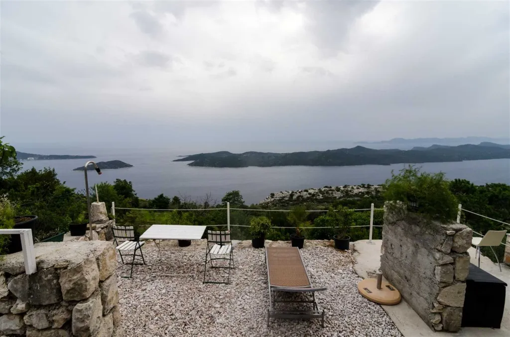 3-Bedroom Apartment in Zaton, Croatia (Up to 6)
