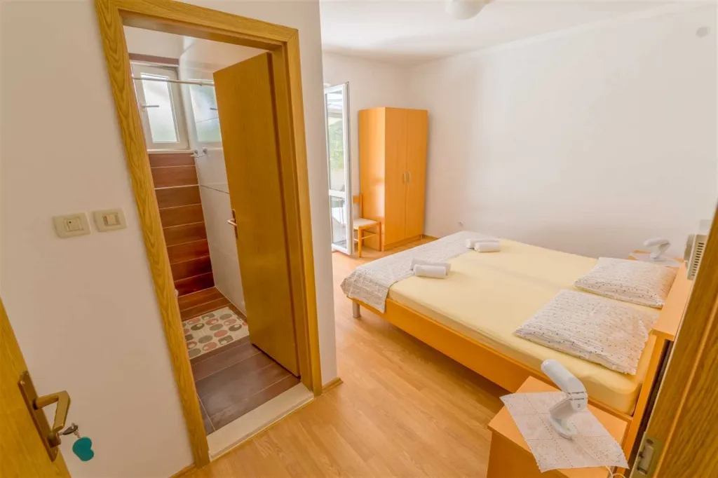 Double or Twin Room with Terrace in Mljet