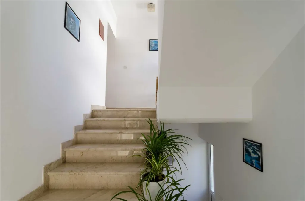 Sea-View Balcony Room in Mljet for 2 Guests