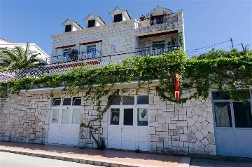 Sea-View Balcony Room in Mljet for 2 Guests