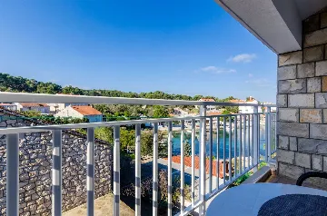 Sea-View Apartment in Mljet for Up to 3 Guests