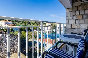 Sea-View Apartment in Mljet for Up to 3 Guests