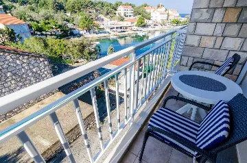 Sea-View Apartment in Mljet for Up to 3 Guests