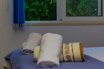 Sea-View Apartment in Mljet for Up to 3 Guests