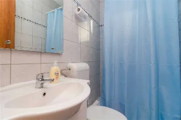 Two-Bedroom Apartment in Mljet with Sea View