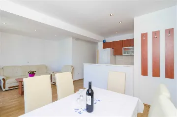 Two-Bedroom Apartment in Mljet with Sea-View Balcony