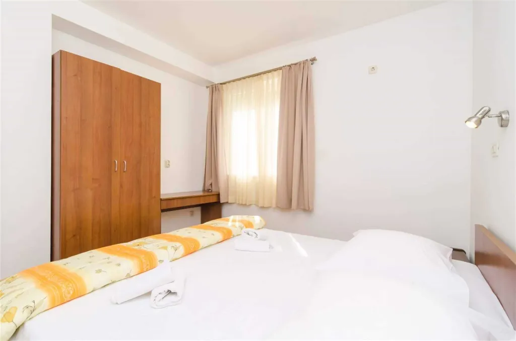 Two-Bedroom Apartment in Mljet with Sea-View Balcony