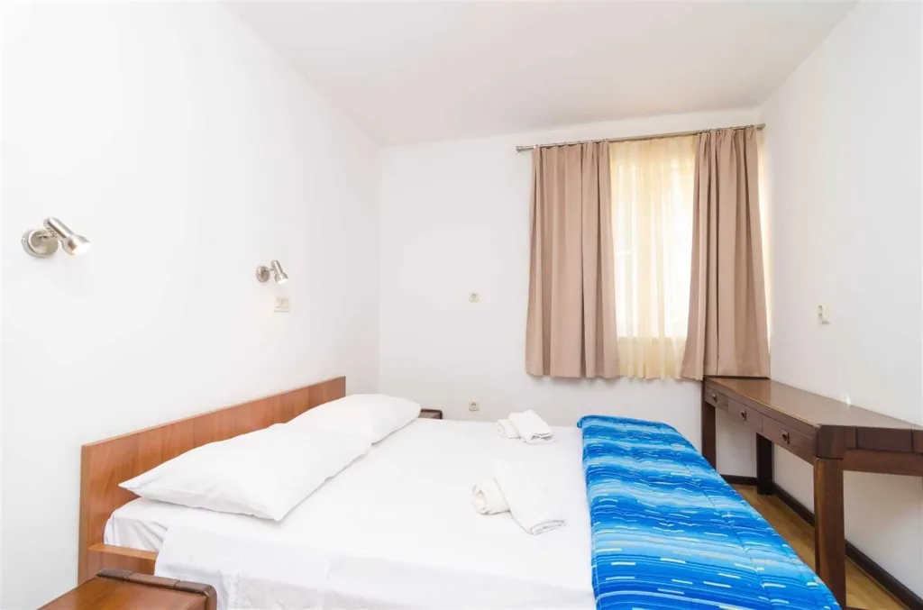Two-Bedroom Apartment in Mljet with Sea-View Balcony