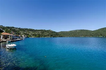 Two-Bedroom Apartment in Mljet with Sea-View Balcony