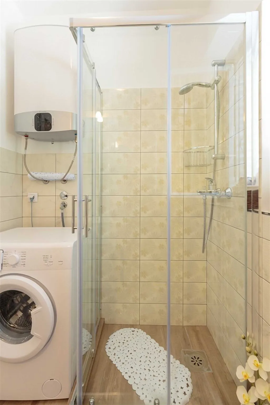 Two-Bedroom Apartment with Balcony in Dubrovnik