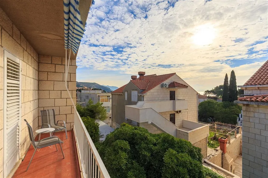 Two-Bedroom Apartment with Balcony in Dubrovnik