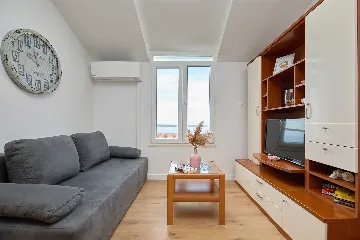Dubrovnik 1-Bedroom Apartment with Sea View for 3