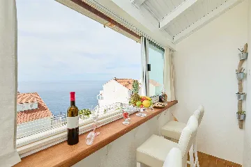 Dubrovnik 1-Bedroom Apartment with Sea View for 3