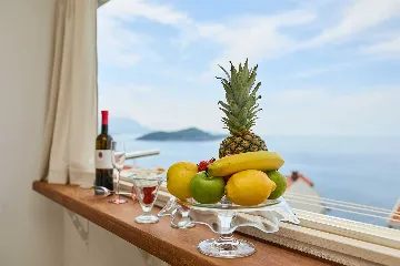 Dubrovnik 1-Bedroom Apartment with Sea View for 3
