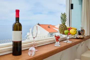Dubrovnik 1-Bedroom Apartment with Sea View for 3