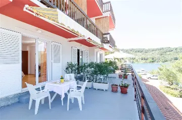 Mljet One-Bedroom Apartment with Sea View Terrace