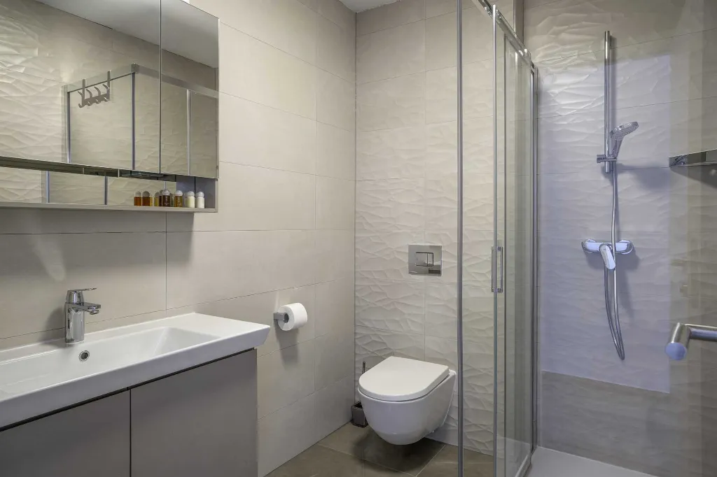 Top-Floor 1-Bedroom Apartment in Mljet (Saplunara)