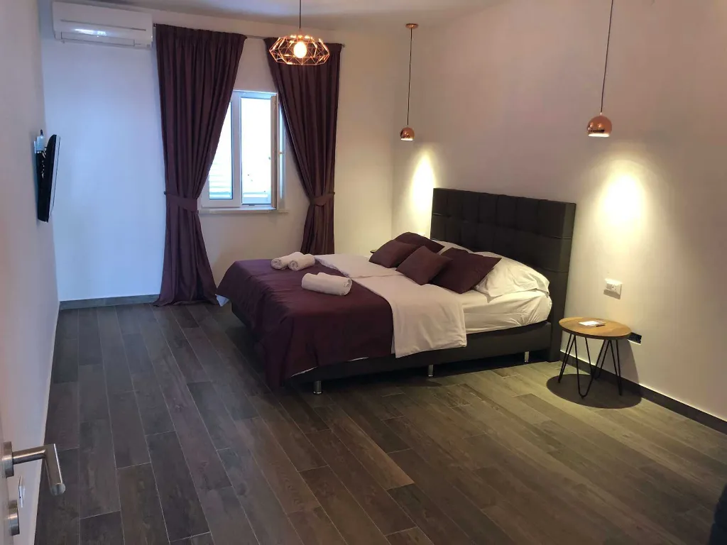 Apartment in Mljet with Balcony for up to 5 Guests