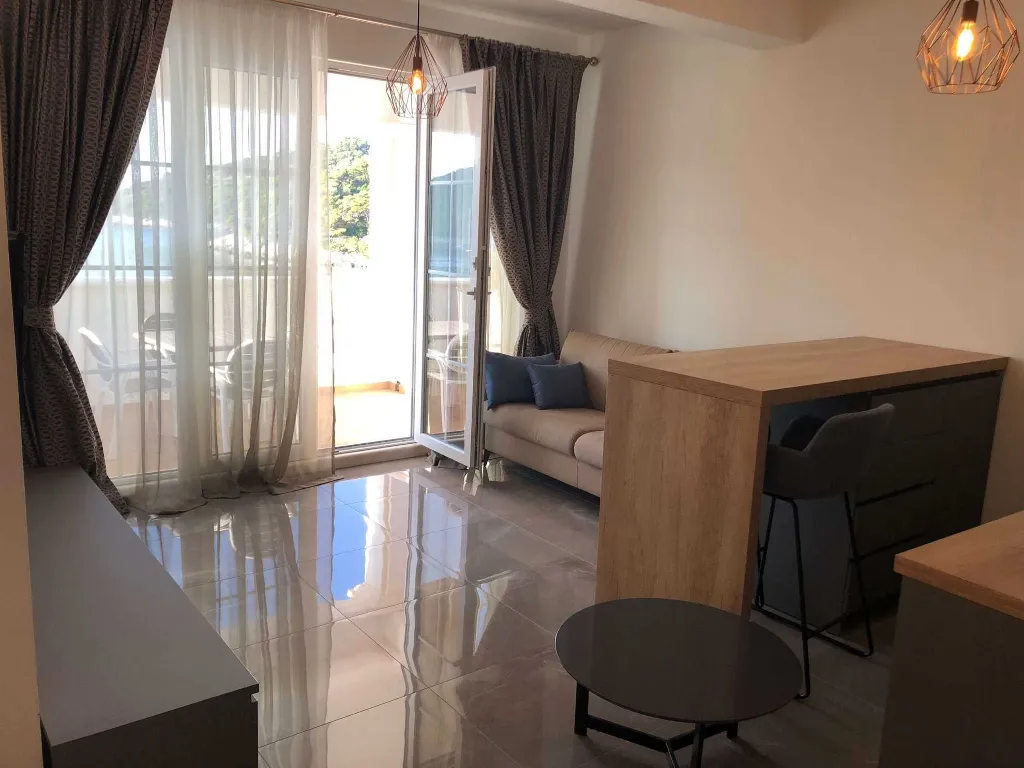 Apartment in Mljet with Balcony for up to 5 Guests