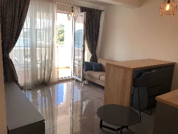 Apartment in Mljet with Balcony for up to 5 Guests