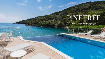 Apartment with Private Loggia for 4 in Mljet