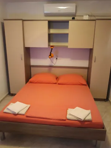 2-Bedroom Apartment with Terrace in Saplunara