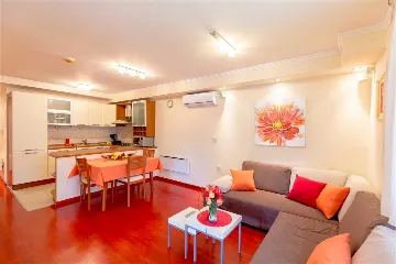 One-Bedroom Apartment in Dubrovnik for 4 Guests