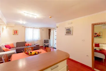 One-Bedroom Apartment in Dubrovnik for 4 Guests