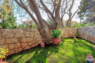 One-Bedroom Apartment in Dubrovnik for 4 Guests