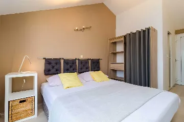 Dubrovnik Apartment with Balcony and Sea View