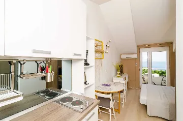 Dubrovnik Apartment with Balcony and Sea View