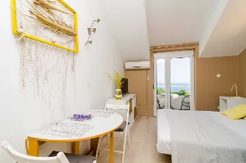 Dubrovnik Apartment with Balcony and Sea View