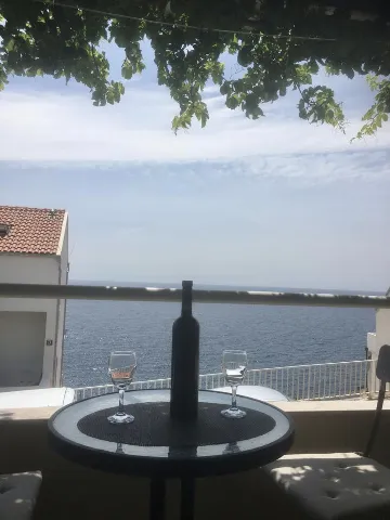 Dubrovnik Apartment with Balcony and Sea View