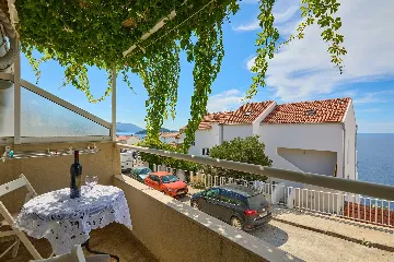 Dubrovnik Apartment with Balcony and Sea View