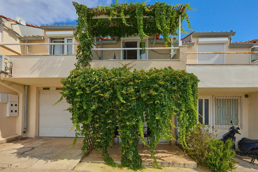 Dubrovnik Apartment with Balcony and Sea View