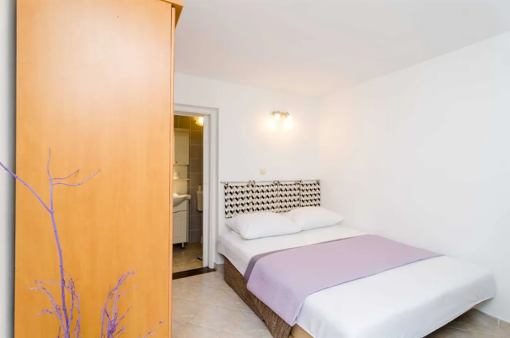 Dubrovnik Studio Apartment with Terrace for 2