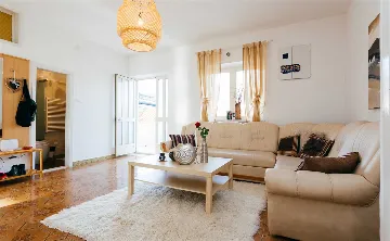 Dubrovnik 3-Bedroom Apartment with Balcony Dining