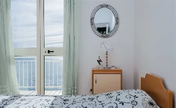 Dubrovnik 3-Bedroom Apartment with Balcony Dining