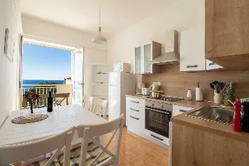 Dubrovnik 3-Bedroom Apartment with Balcony Dining