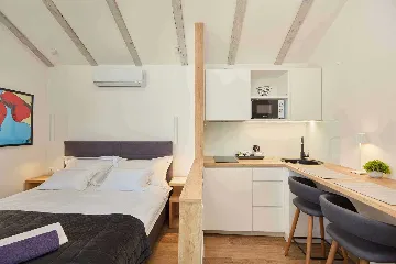 Dubrovnik Studio with Terrace and Sea View