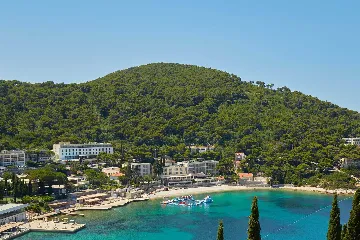 Dubrovnik 2-Bedroom Apartment with Sea View Terrace