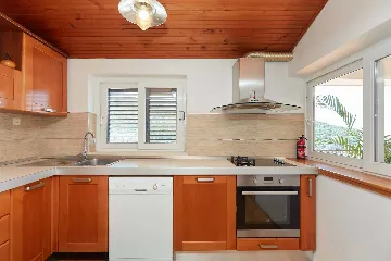 Dubrovnik 2-Bedroom Apartment with Sea View Terrace