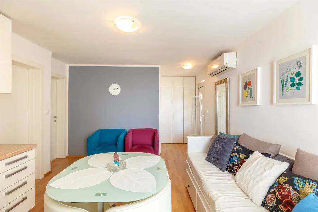 Dubrovnik Two-Bedroom Apartment with Sea View