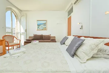 Dubrovnik Triple Room with Sea View & Private Bath